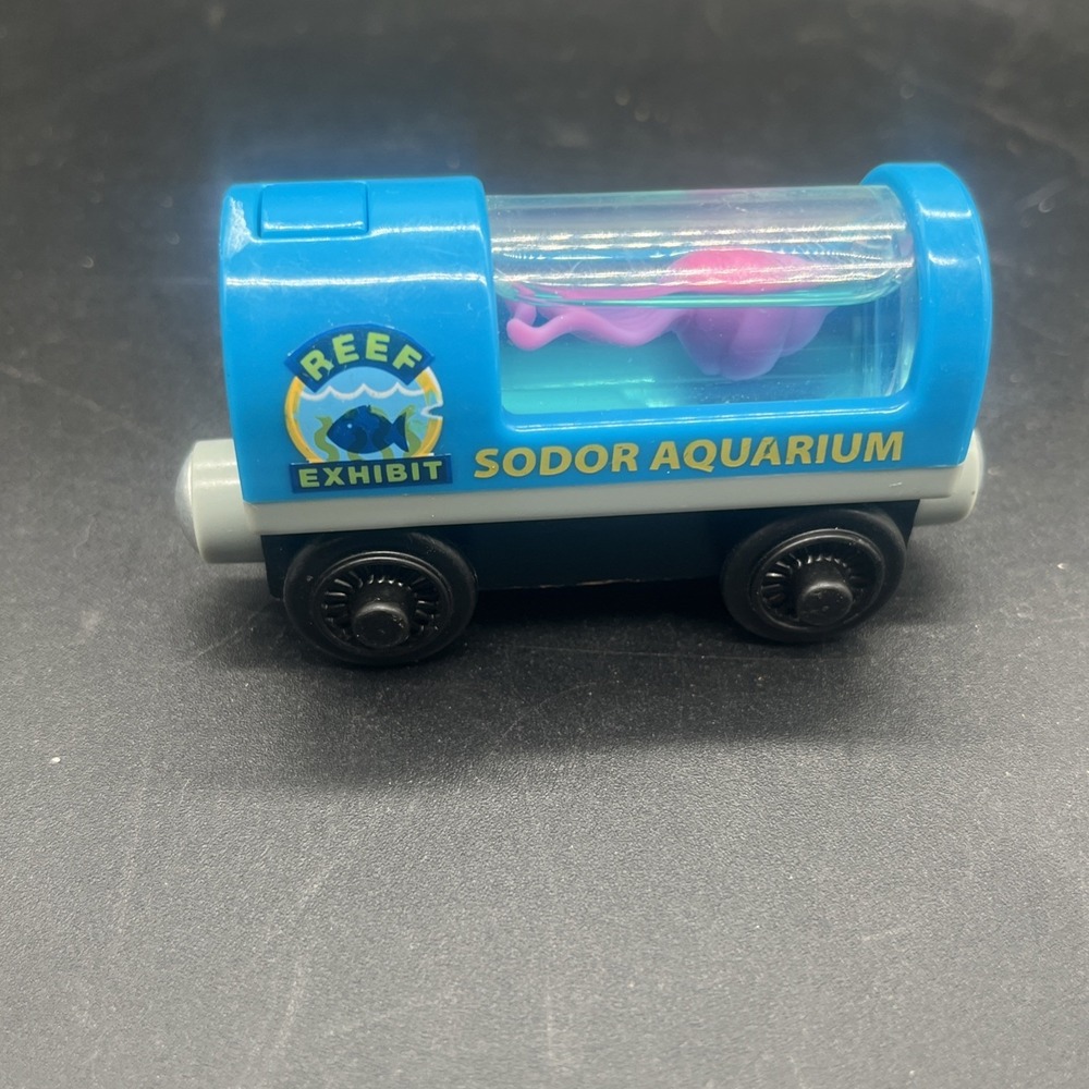 Aquarium Car Light Up Squid Thomas the Train Wooden Railway Tender Tested - Picture 12 of 12